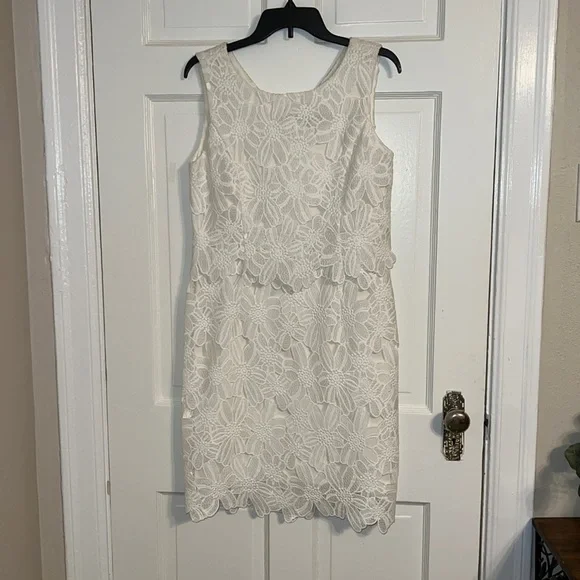 xscape floral lace midi dress Floral Lace-up Midi Dress